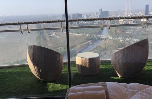 Noida Apartment | El Paso by Rivique Inn - River View Escape
