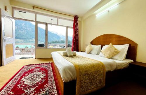 Old Manali Hostel | EL PROFESOR OLD MANALI