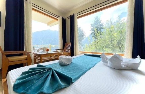 Vashist Hotel | Elegance Retreat Manali Luxury Stay