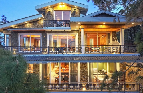 Kasauli Villa | ELIVAAS 4 BHK Kavya Villa With Lounge