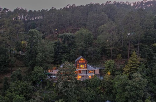 Shyamkhet Villa | ELIVAAS Blushing Pines Stunning 3 BHK
