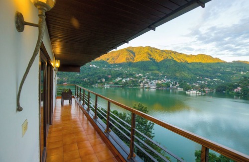 Bhimtal Villa | ELIVAAS Lakeview Manor 5 BHK