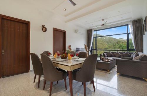Kumarhatti Villa | ELIVAAS Panchvati Veloraa Pet-Friendly 6-BHK Apartment with Panoramic Views & Outdoor Seating
