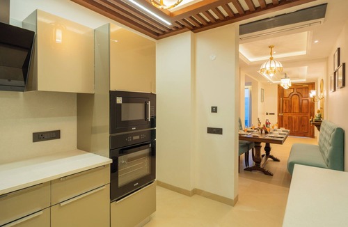 Kumarhatti Villa | ELIVAAS privé Royce Cottage 4BHK Villa