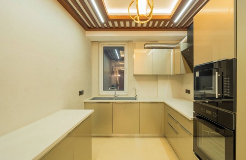 Kumarhatti Villa | ELIVAAS privé Royce Cottage 4BHK Villa