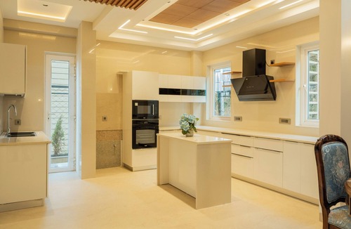 Kumarhatti Villa | ELIVAAS privé Royce Rose 4BHK Hilltop