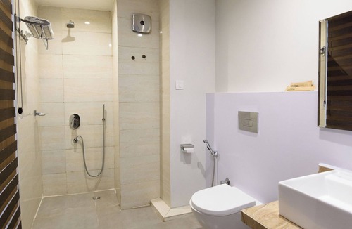 Aizawl Hotel | Emerald Hotel