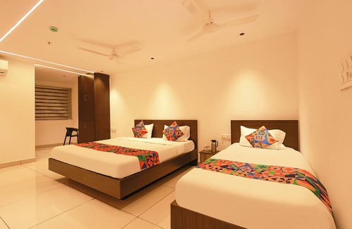Hanmakonda Hotel | Fabhotel Aishwarya Inn