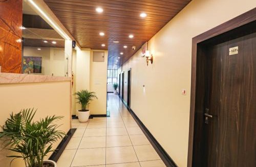 Rau Hotel | FabHotel Balaji Paradise - ALLEN Career Institute