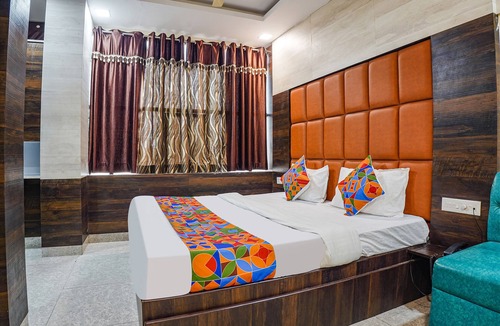 Bhopal Hotel | FabHotel Brij Residency, Vidya Nagar