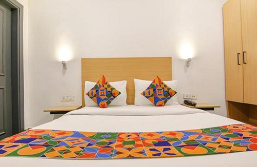 New Delhi Hotel | FabHotel CH House