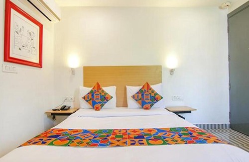 New Delhi Hotel | FabHotel CH House