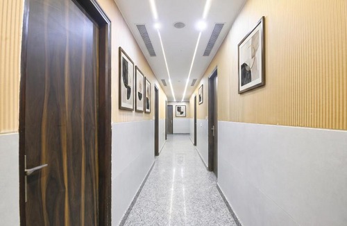 Adarsh Nagar Hotel | FabHotel D Crown - Nr Ashok Vihar