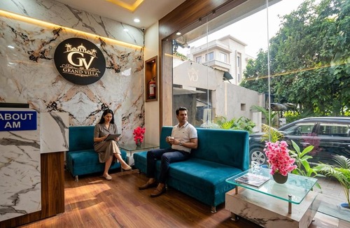 Indore Hotel | FabHotel Grand Villa, Vijay Nagar
