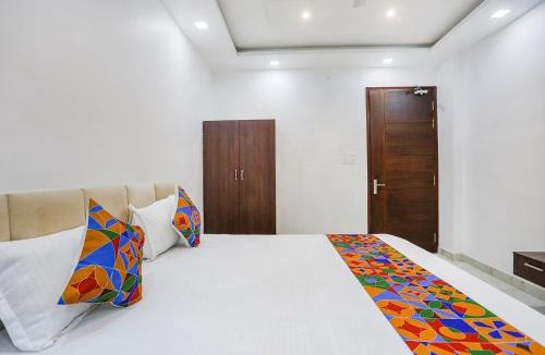 Varanasi Hotel | Fabhotel JP Villa - Nr Stadium