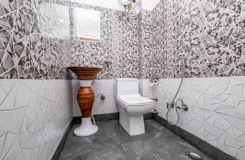 Bullawala Hotel | FabHotel Le Masrana Inn