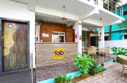 Morjim Hotel | FabHotel Palm Inn Resort