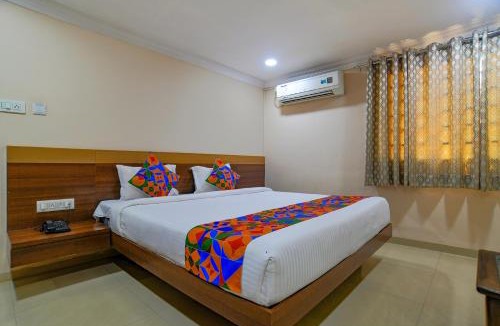 Indore Hotel | FabHotel Pishori - Vijay Nagar