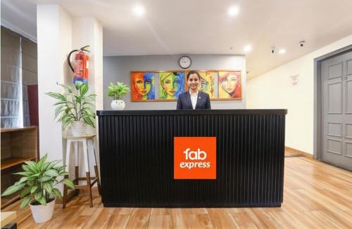 New Delhi Hotel | FabHotel PP Residency