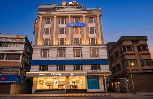 Kolkata Hotel | FabHotel Prime Airport Palace - Nr Kolkata Airport