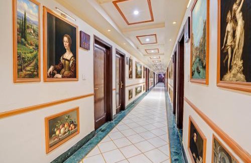 Sahibabad Hotel | FabHotel Prime L'Elegant - Nr Vaishali Metro Station