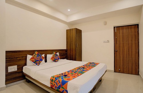 Narasapura Hotel | FabHotel Purple Grand - Jalahalli West
