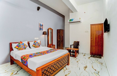 Porur Hotel | Fabhotel Redmoon Residency Elite - Nr Sri Ramachandhra University