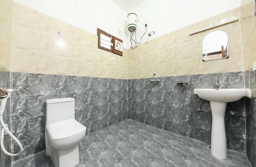 Dehradun Hotel | Fabhotel Rudra