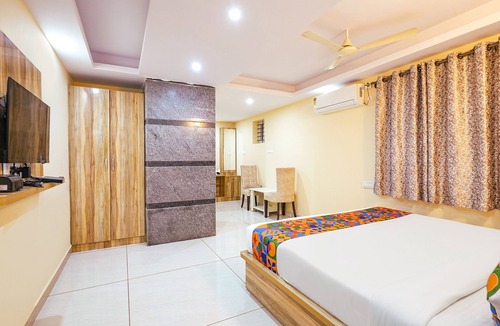 Bengaluru Hotel | Fabhotel Sai Luxury Comforts