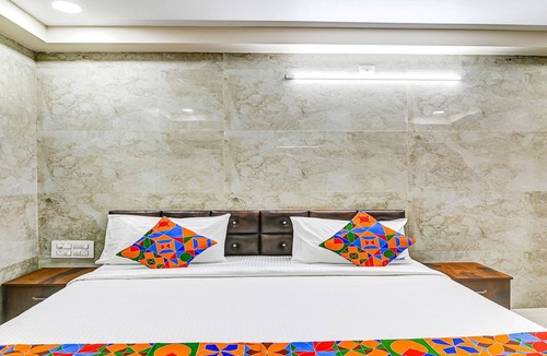Tirupati Hotel | Fabhotel Srinivasa Guest House