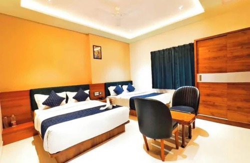 Dabok Hotel | Fabhotel The Crystal