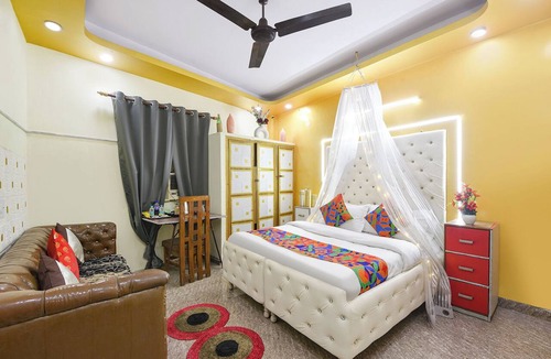 Defence Colony Hotel | Fabhotel The Leefa Deep