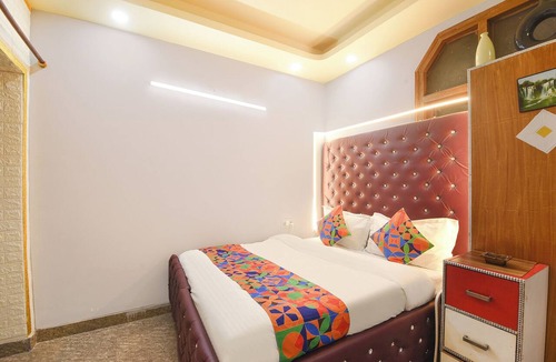Defence Colony Hotel | Fabhotel The Leefa Deep