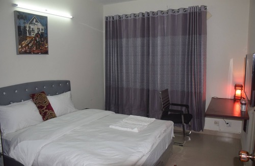 Uttara House | Fairmont Guest House