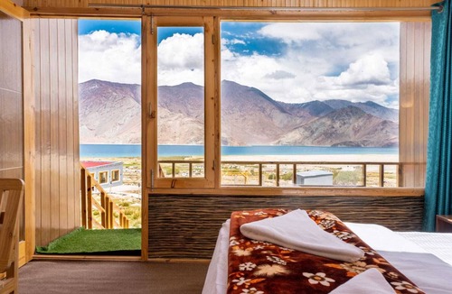 Man Hotel | Falcon'S Cottages