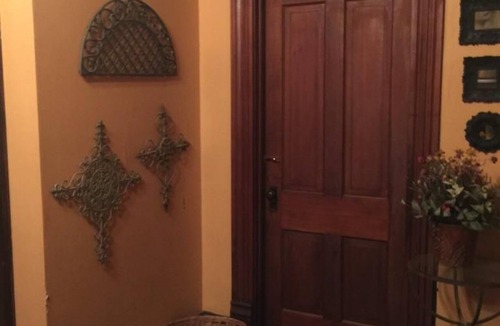 Palestine Bed & Breakfast | Fig Tree Manor