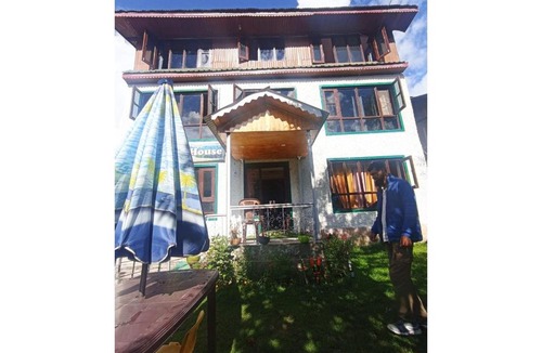 Laripora House | Fiza Guest House, Pahalgam