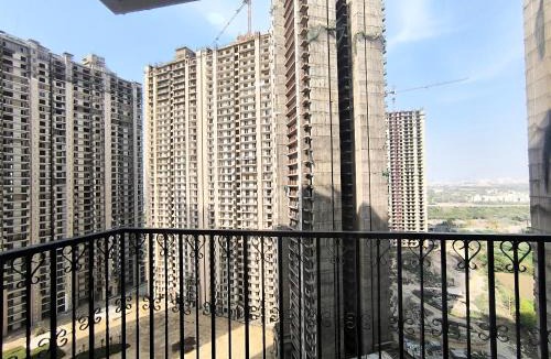 Noida House | Flatel stay - Live Like a Local , Rest Like a Guest