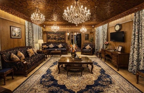 Dal Lake Hotel | Floating Luxury Group Of Houseboats