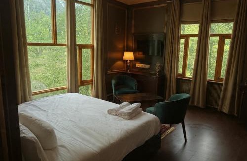 Pahalgam Hotel | Forest Grandeur Resort