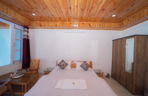 Narkanda Hotel | Forest Rest House Tannu Jubbar