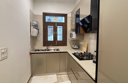 Saket Apartment | Fortune Home Service Apartment 3Bhk J150