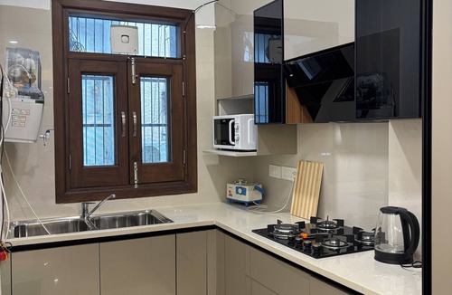 Saket Apartment | Fortune Home Service Apartment 3Bhk J150