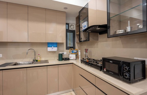 Saket Apartment | Fortune Home Service Apartment E-69,Saket Near Pvr Anupam,Max,Select city Mall