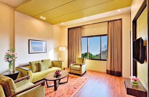 Srinagar Hotel | Four Points By Sheraton Srinagar