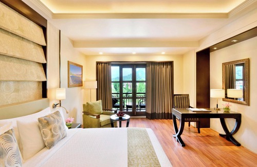 Srinagar Hotel | Four Points By Sheraton Srinagar
