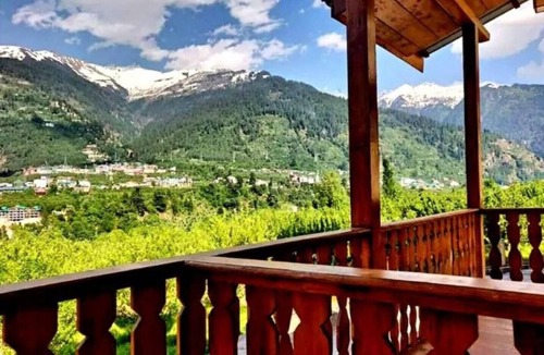 Manali House | G Villas- Luxurious Cottage with beautiful mountain view 8