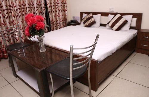 Zirakpur Hotel | Gaurav Residency