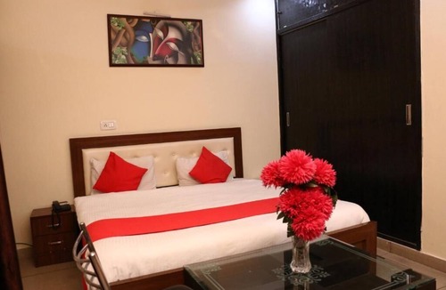 Zirakpur Hotel | GAURAV RESORTS AND APARTMENT