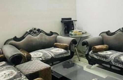Sainik Farm Hotel | Gavari India's Delhi Hostel